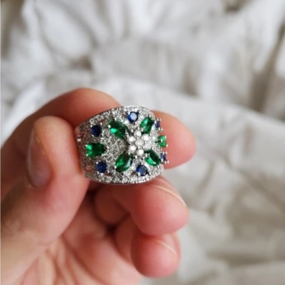 New Luxury 925 Silver Party Stylish Emerald Ring - Picture 6 of 6